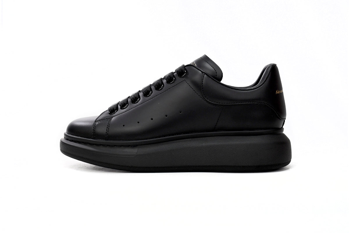 Rsnow Alexander Mcqueen Oversized Black Reps Sneakers  553761WHGP01000