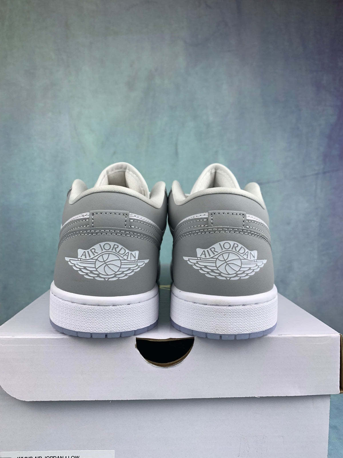 Air Jordan 1 Low Fog Grey Unisex Sneakers DC0774-105