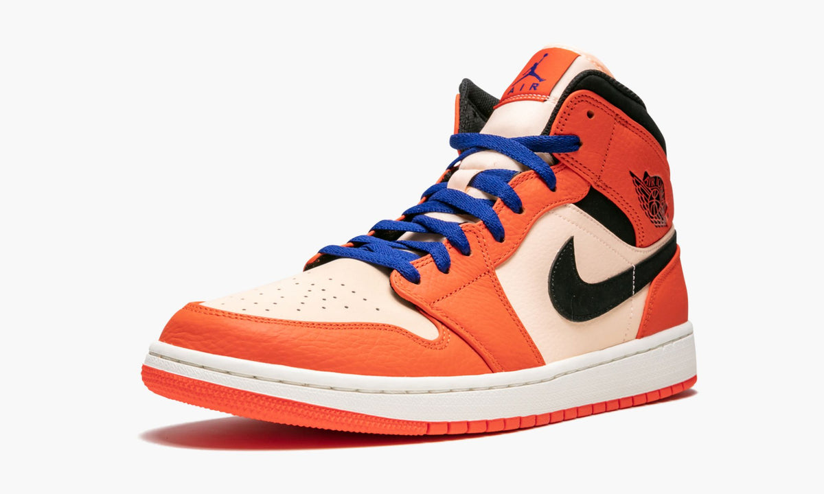 Air Jordan 1 Mid SE “Team Orange”