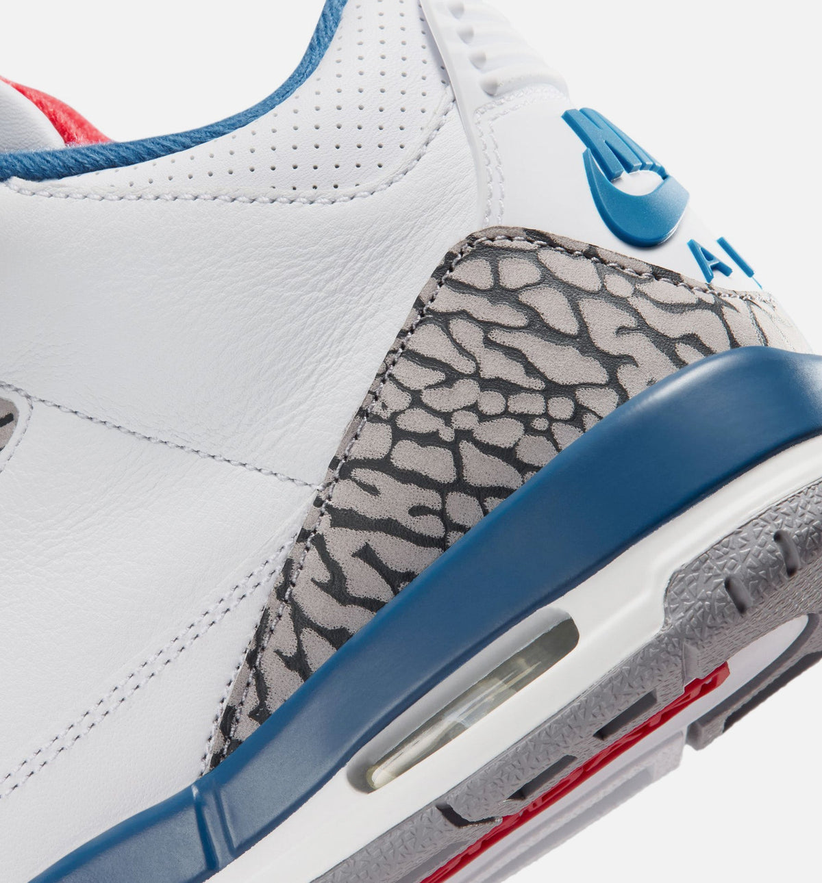Air Jordan 3 Retro Grade School Lifestyle Shoe - White/Fire Red/True Blue