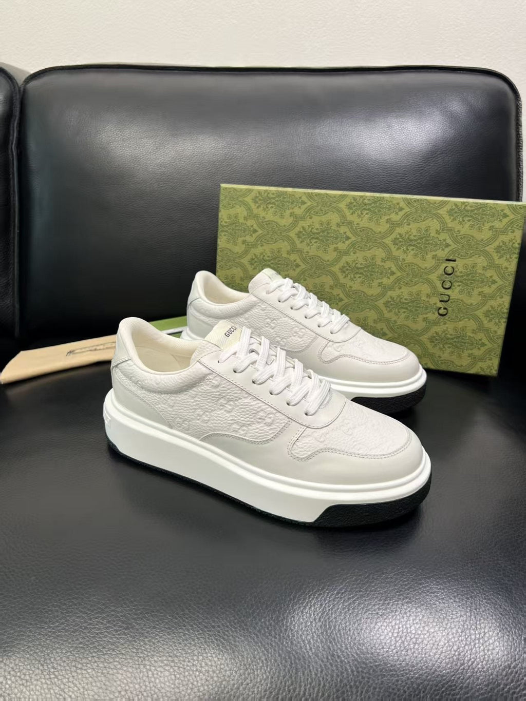 Gucci Off-White Low-Top Men's Sneakers