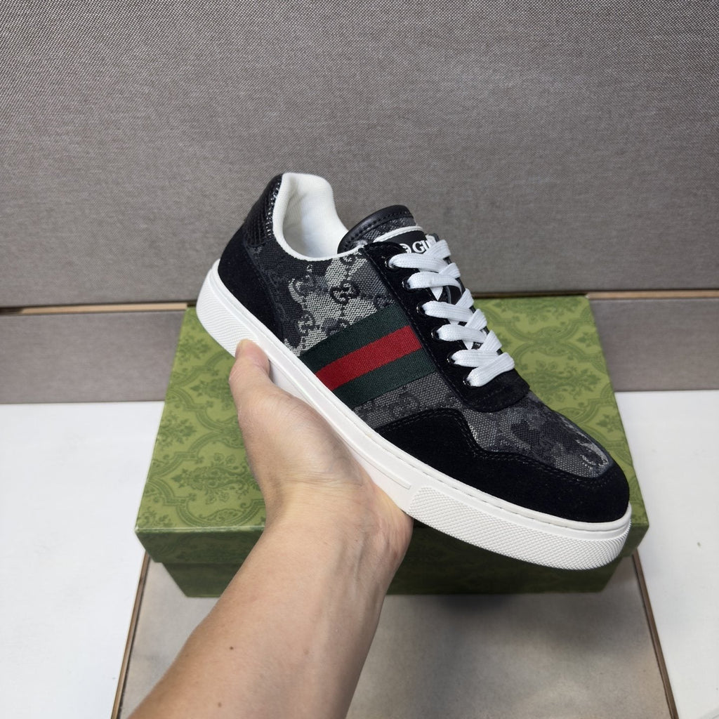 Gucci Men's Green-Red Stripe Sneakers