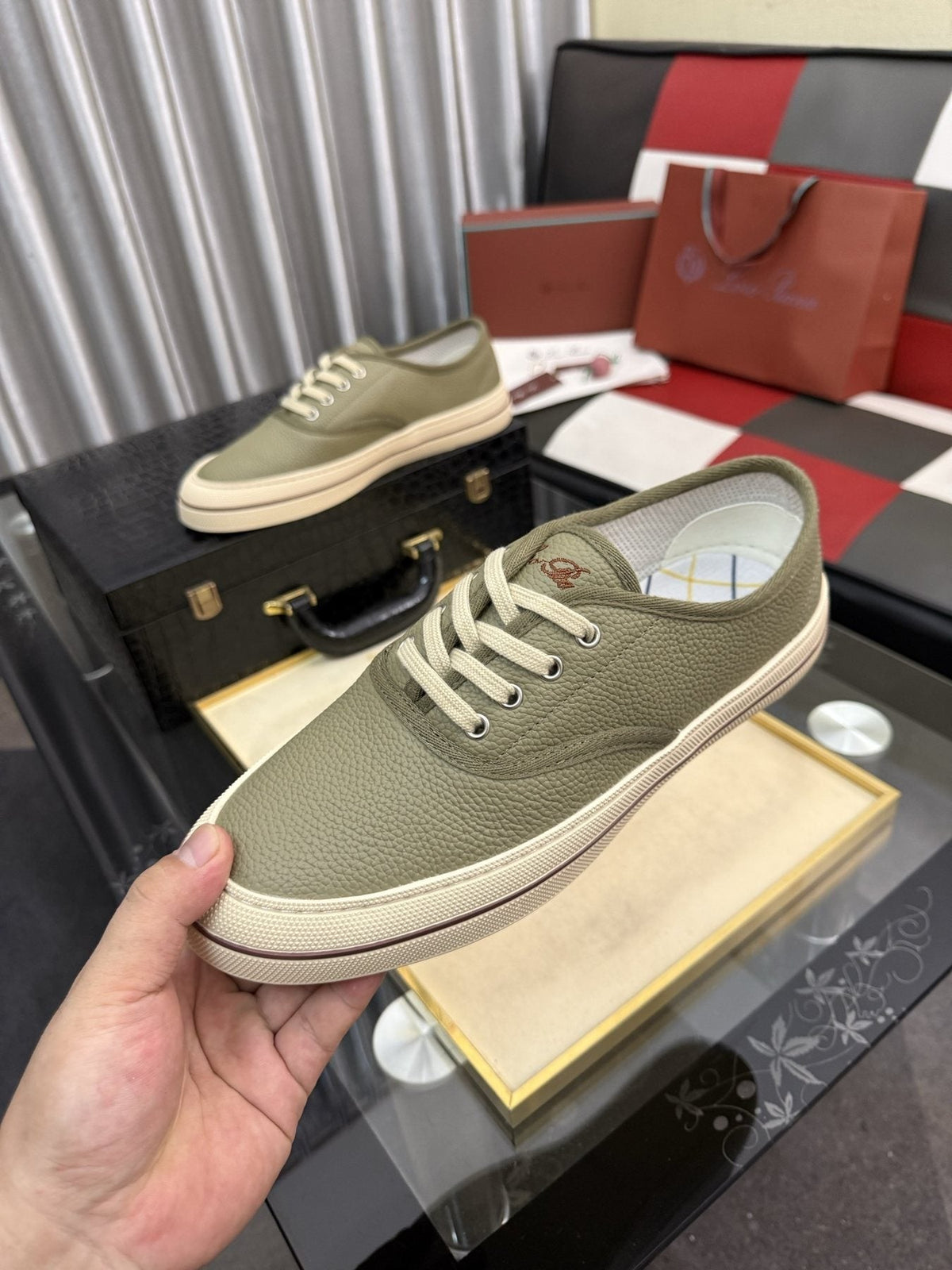 Men's Low-Top Lace-Up Casual Shoes