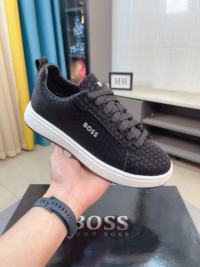 Hugo Boss Textured Low-Top Sneakers